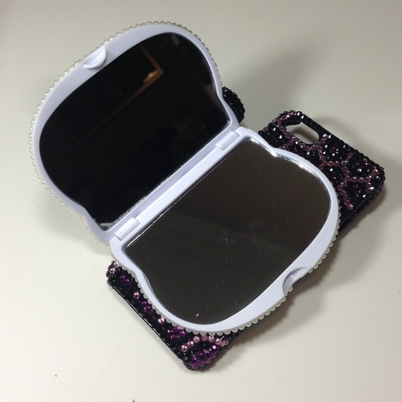 Hello Kitty iPhone 5, iPhone 5s case - Picture 2 of 3