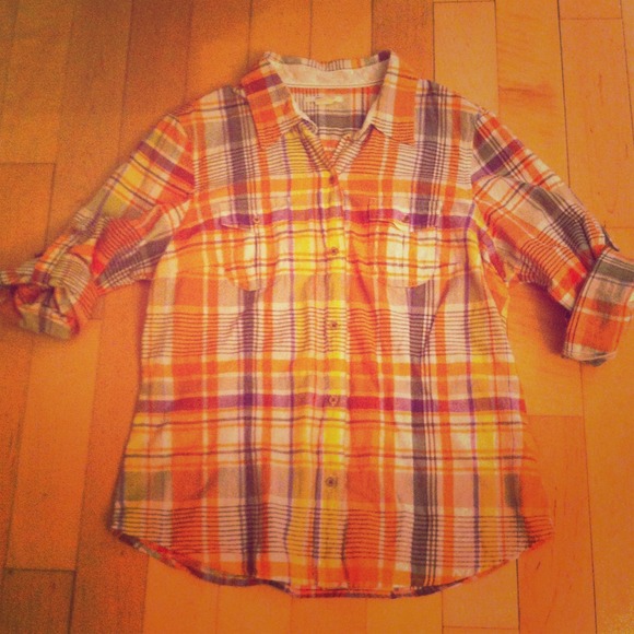 American Eagle long sleeve button up