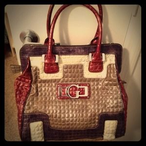 Multicolored guess tote!