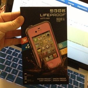 BRAND NEW LIFEPROOF!