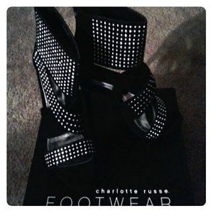 Black studdef Charlotte Russe Heels
