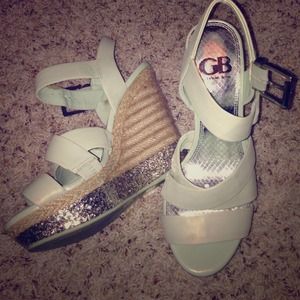 Designer Gianni Bini Sparkly Wedges !