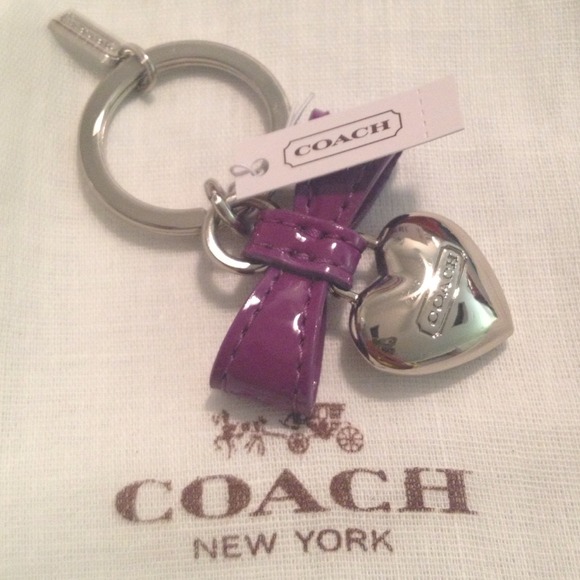 SOLD BUNDLED Coach Heart & Bow Keychain NWT - Picture 2 of 3