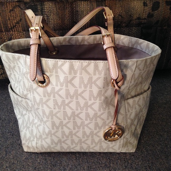 Michael Kors Handbags - Authentic MK jet set