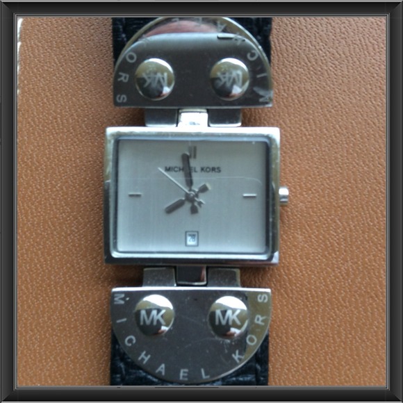 💝💯AUTHENTIC MICHAEL KORS WATCH💝 - Picture 3 of 4