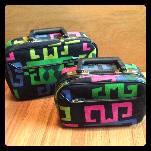 Vintage/Retro luggage (set of 2)