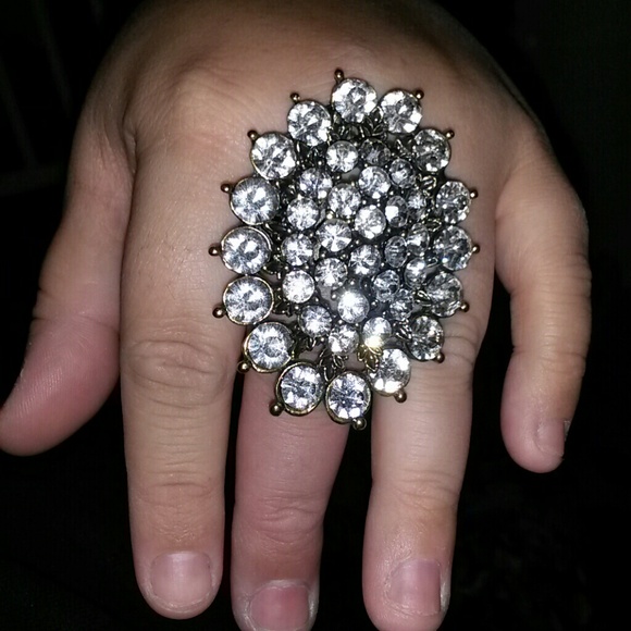 Ring - Picture 3 of 4