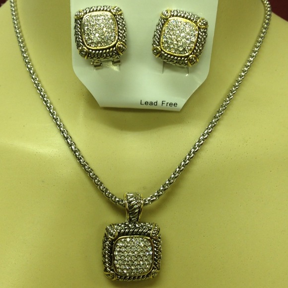 Accessories - Rhinestone necklace and earring set Accessories - Rhinestone necklace and earring set