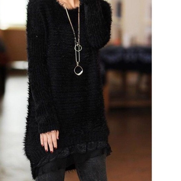 💗HOLD💗Adorable Fuzzy Lace Hem Sweater