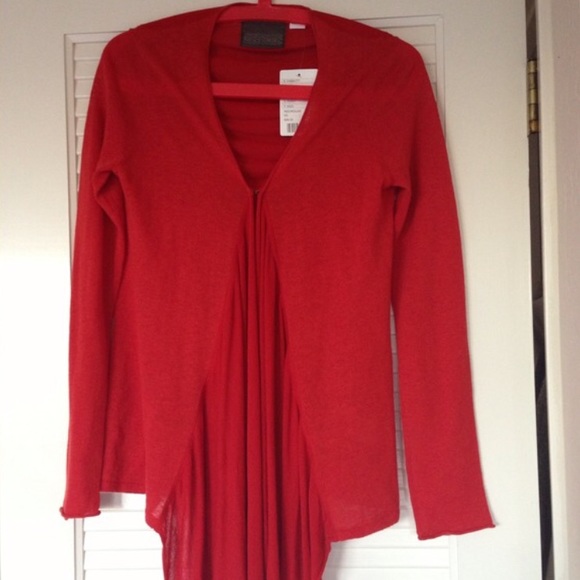 Cascade red cardigan - Picture 2 of 4