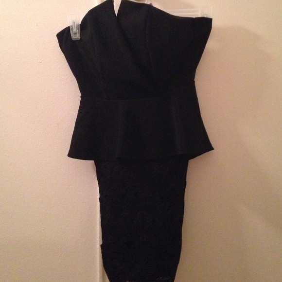 LBD peplum style - Picture 1 of 4