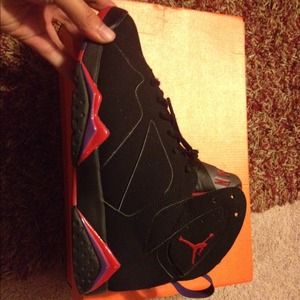 Retro 7 "Raptors" Mens RESERVED‼️
