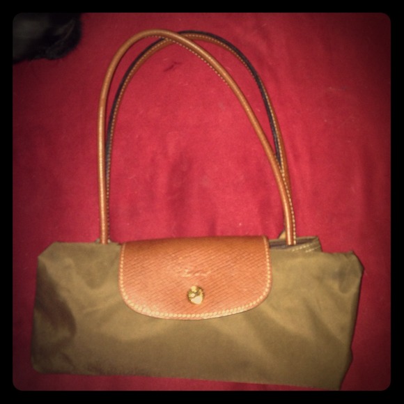 Authentic small longchamp purse good condition