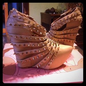 Jeffrey Campbell ZIP size 6 nude