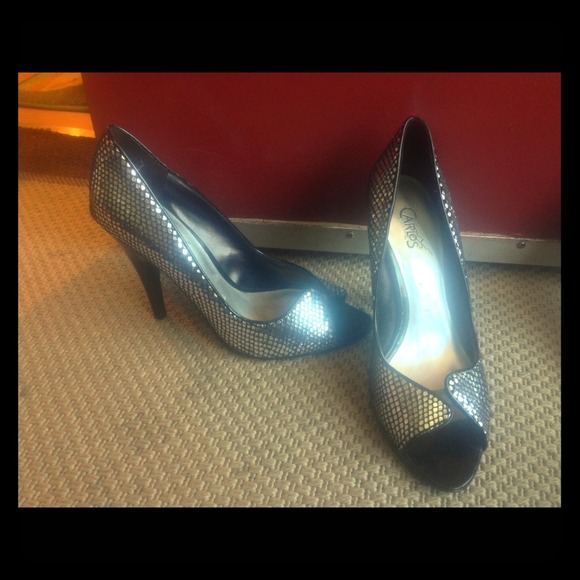 Carlos Santana silver and black heals in size 8 - Picture 1 of 1