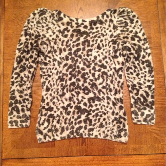 ❌BUNDLED❌H&M Cheetah Print Sweater - Picture 2 of 4