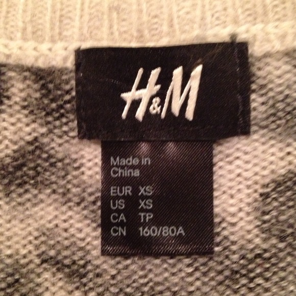 ❌BUNDLED❌H&M Cheetah Print Sweater - Picture 3 of 4