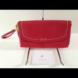 💢SOLD 💢NWT Coach Red Leather large flap wristlet