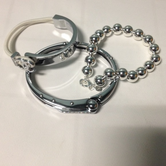 C bracelet, bangle & beads bracelet