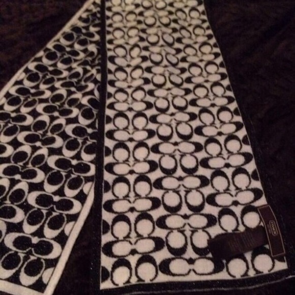Authentic coach scarf - Picture 2 of 4