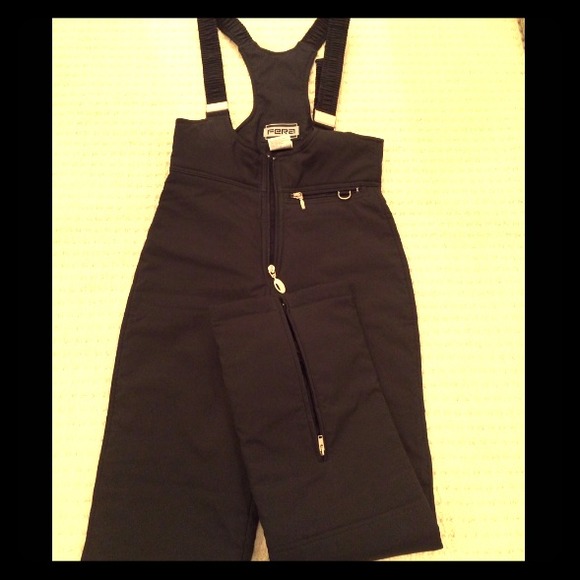 Women's trendy winter ski jumpsuit Size 6