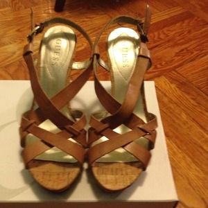 Guess size 8 wedge sandals