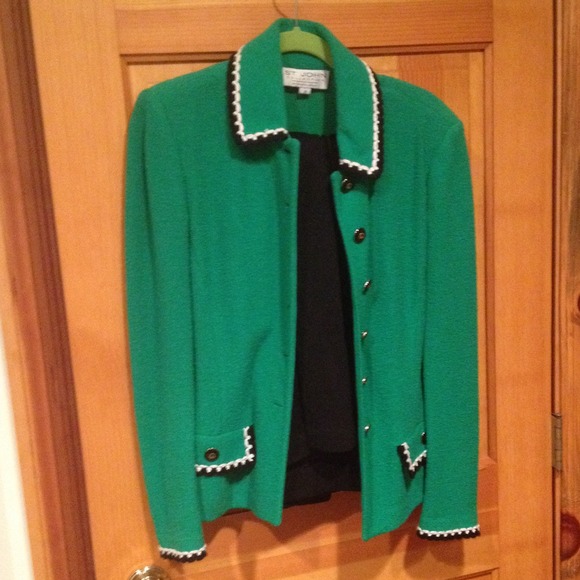 St. John pant suit size 8