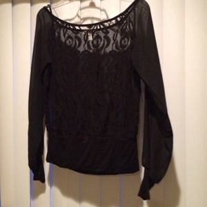 🌸🌸Arden B black sheer long sleeved top🎀🎀