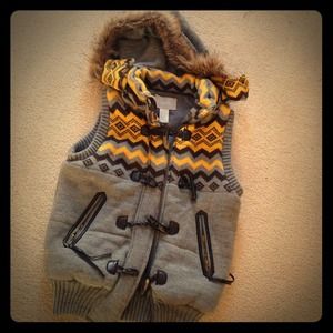 Trendy winter vest with fur hood!