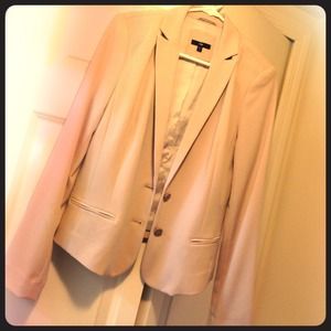 Tan polyester long sleeve blazer