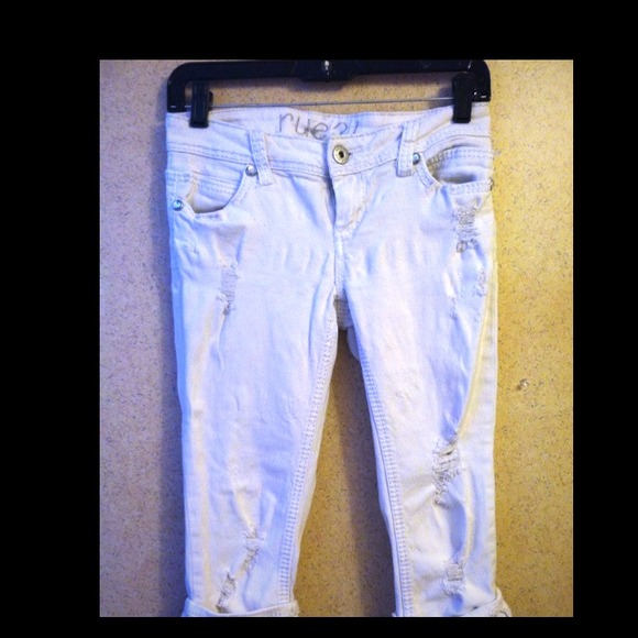 White Rue 21 capris