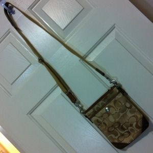 Authentic Coach crossbody small bag...