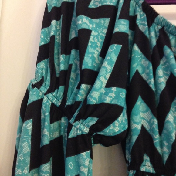 ❌Sold bundle for kat❌chevron by Joyce - Picture 2 of 3