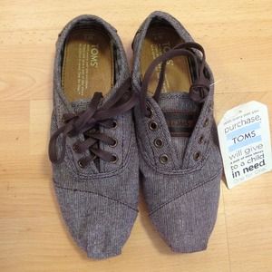 Toms shoes