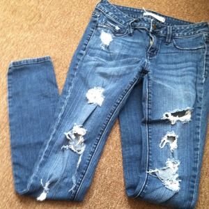 Bull head distressed skinny jeans