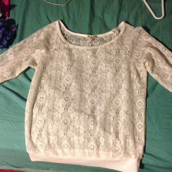 Super cute see-through patterned shirt