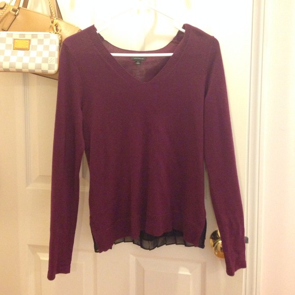 Ann Taylor thin v neck sweater