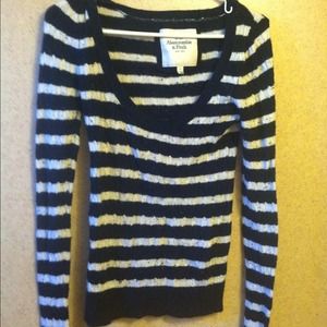 Abercrombie & Fitch sweater