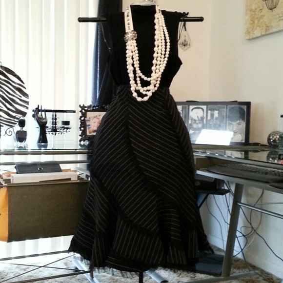 Black fitted pinstripe skirt