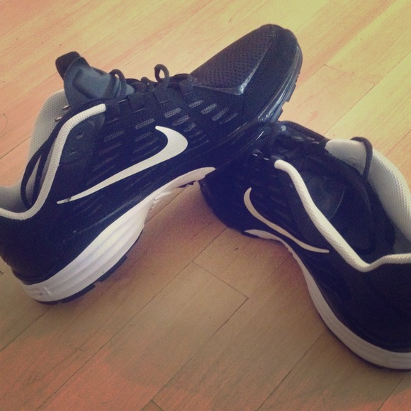 💢Black Lunarlon trainers💢