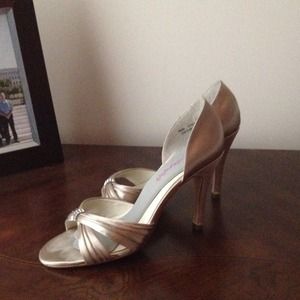 Champagne satin shoes!