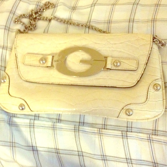 Guess purse ***PRICE REDUCED!!***