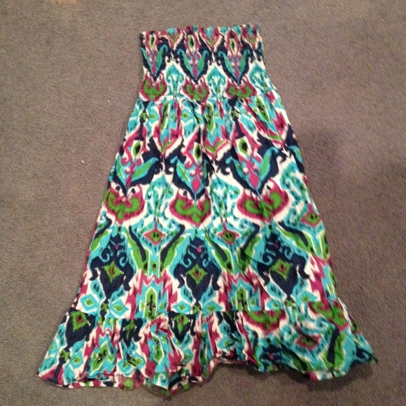 🔴sold in bundle🔴Awesome tribal strapless dress