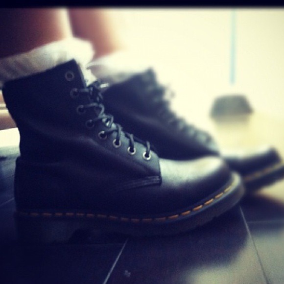 Dr Martens Original black leather Boot