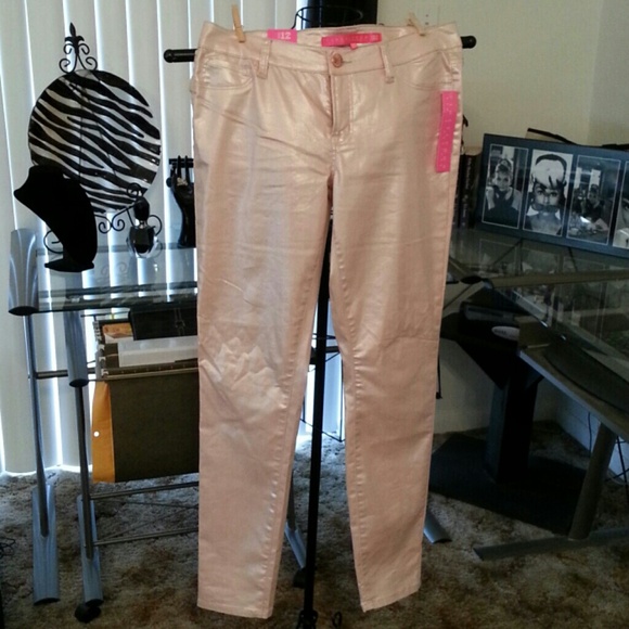 **Bundle**Light pink metallic pants & black jacket