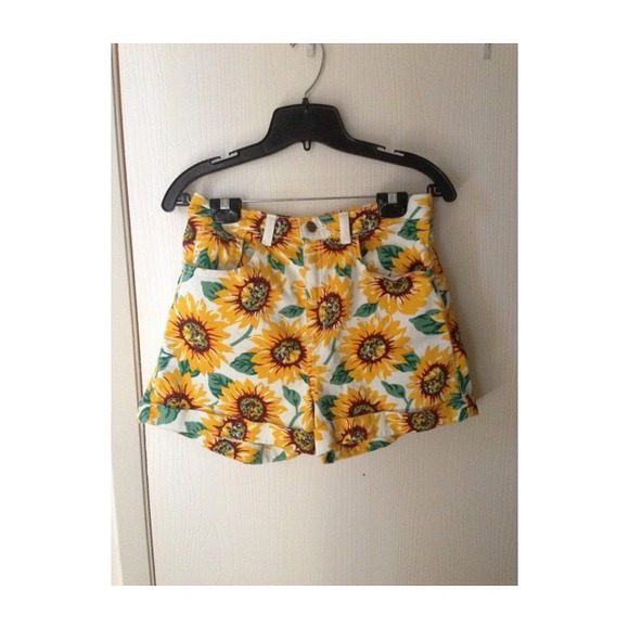 Sunflower Printed Shorts & Tangerine Shorts