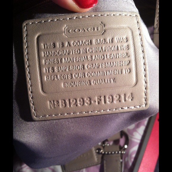 Authentic Coach - Picture 4 of 4