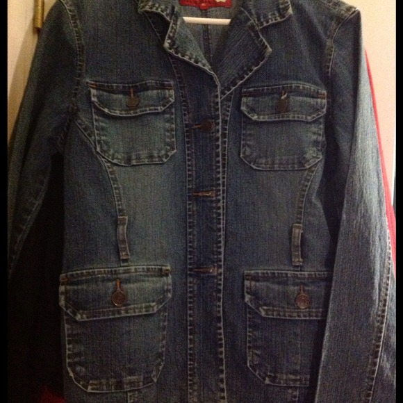 Jean Jacket - Picture 2 of 3