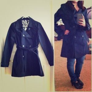 Double-breasted coat with belt