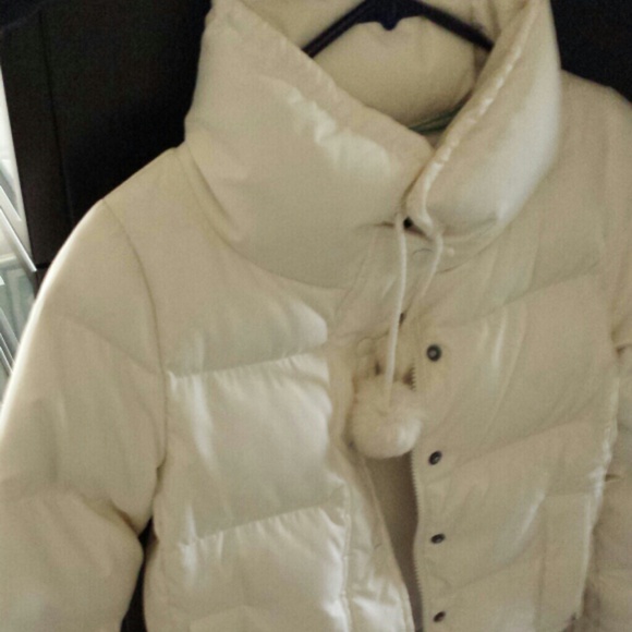 Juicy Couture Outerwear - Juicy couture white down puffer winter jacket